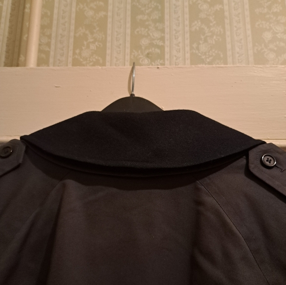 Burberry All Weather Trench Coat - Picture 6 of 10